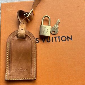 Louis Vuitton tag and lock/key set